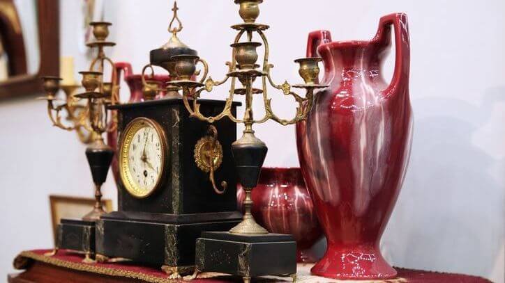 Antiques vintages buyers Mount Pleasant South Carolina. Updated 2025